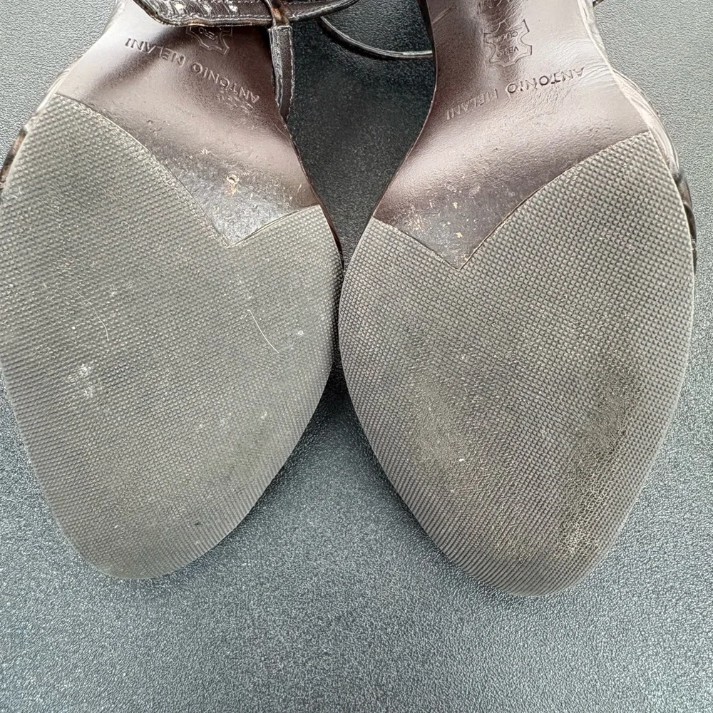 ANTONIO MELANI Brown Heels with Gold Accents - Picture 7 of 13